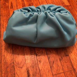 Bottega Veneta large pouch in sky blue